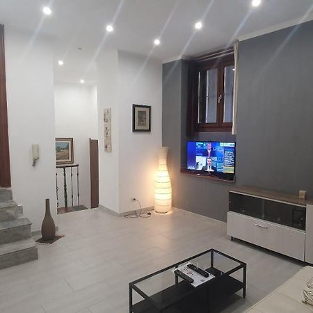 Ferienwohnung Domus Odeon La Casa Nel Parco Archeologico Di CTA Exterior foto